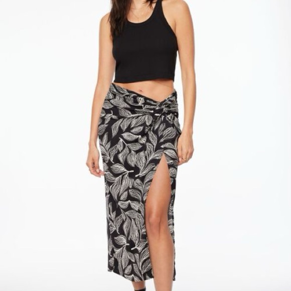 Dynamite Midi Skirt - Picture 1 of 9
